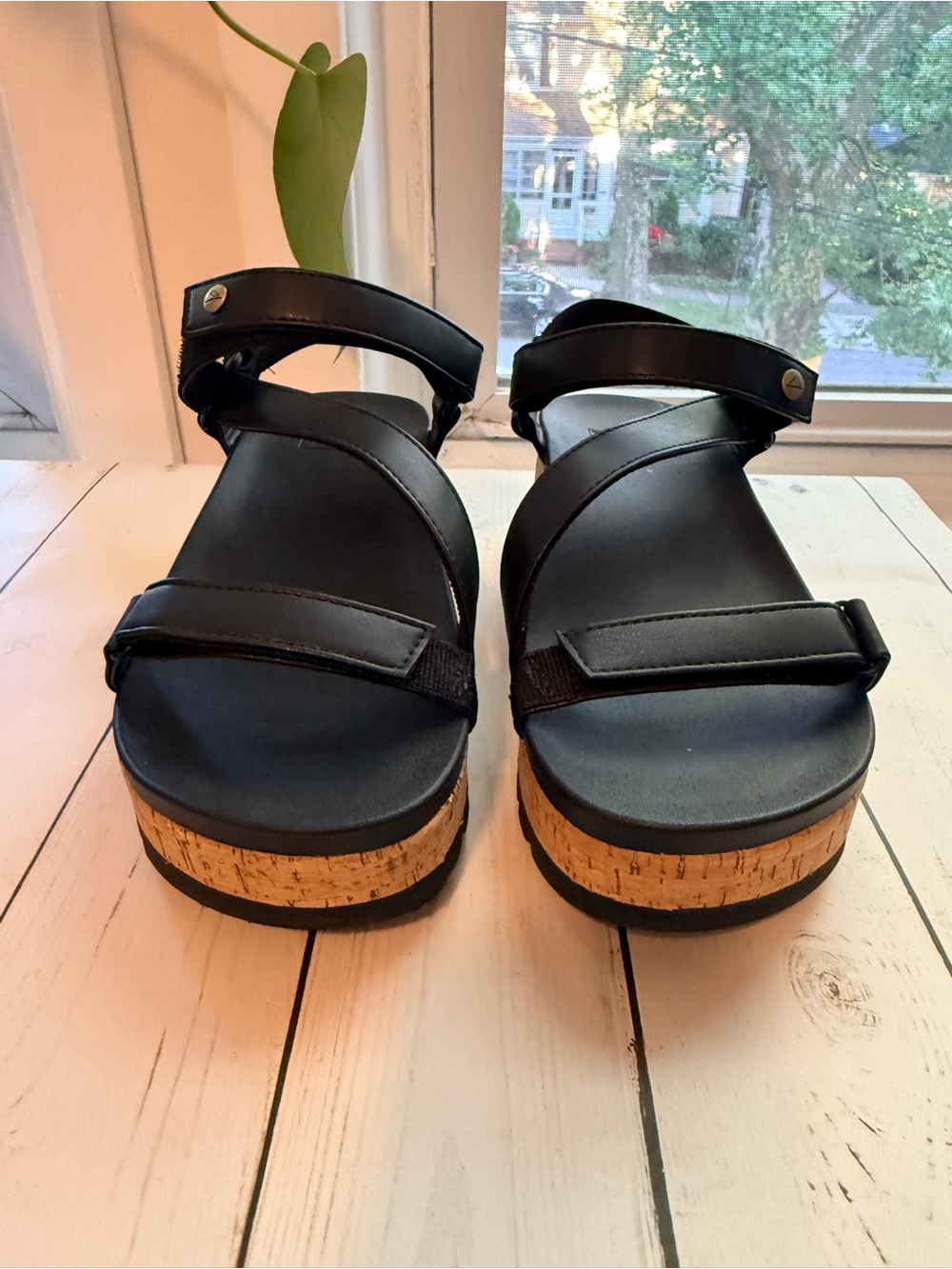 Reef | Vista Higher Luna Black Platform Sandals - Picture 9 of 13